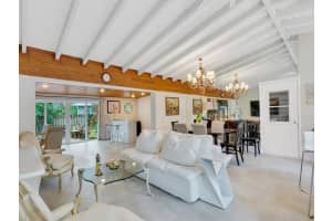 618 Holly Rd, Vero Beach, FL 32963 - MLS#F10494947