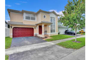 4224 Nw 56th Dr, Coconut Creek