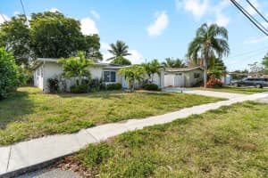 5165 SW 95th Ave, Cooper City, FL 33328 Sold 07/25/25