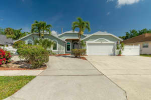 118 Queens Ln, Royal Palm Beach, FL 33411 Sold 06/13/25