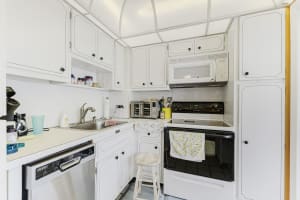 201 N Ocean Blvd 801, Pompano Beach, FL 33062 - MLS#F10494977