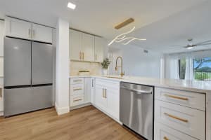 3300 N Palm Aire Dr 308, Pompano Beach, FL 33069 Sold 06/03/25