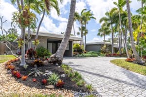 1740 NE 40th Pl, Oakland Park, FL 33334 Sold 05/08/25