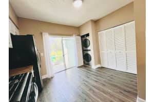 8132 San Carlos Cir, Tamarac, FL 33321 Sold 11/03/25