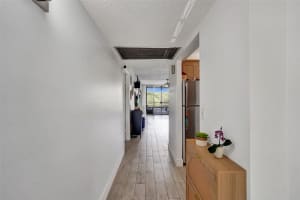 9450 Poinciana Pl 215, Davie, FL 33324 Sold 07/28/25