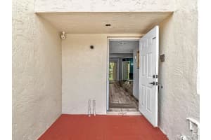 8141 NW 17th Mnr 8141, Plantation, FL 33322 Sold 06/13/25