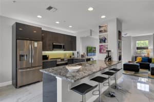 2725 NE 8th Ave 102, Wilton Manors, FL 33334 Sold 04/28/25