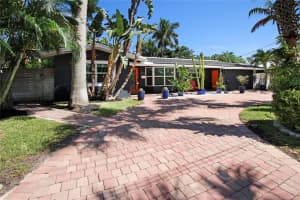 2016 NE 22nd St, Wilton Manors, FL 33305 - MLS#F10495262