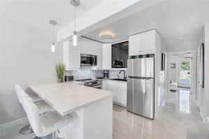 500 Layne Blvd 6, Hallandale Beach, FL 33009 - MLS#F10495279