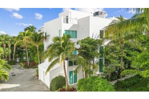 721 NE 4th Ave, Fort Lauderdale, FL 33304 Sold 05/02/25