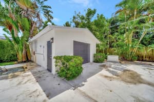 2708 NE 1st Ave, Wilton Manors, FL 33334 Sold 06/27/25