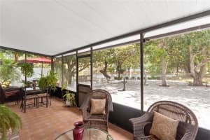 8350 SW 12th St, Pembroke Pines, FL 33025 Sold 05/16/25