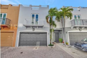 605 NE 11th Ave, Fort Lauderdale, FL 33304 Sold 06/24/25