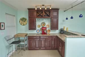 2555 NE 11th St 703, Fort Lauderdale, FL 33304 - MLS#F10495436