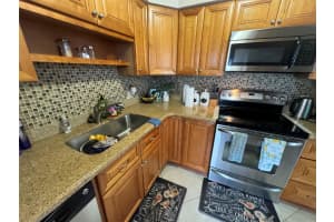 777 SE 2nd Ave 204, Deerfield Beach, FL 33441 Sold 10/01/25