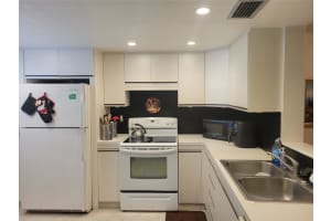 3201 Portofino Pt J2, Coconut Creek, FL 33066 Sold 11/18/25