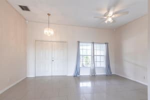 906 E 10th St, Lehigh Acres, FL 33972 - MLS#F10495587