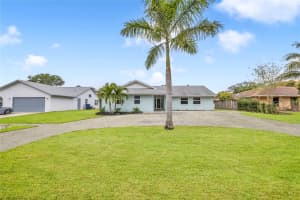 218 Ponce De Leon St, Royal Palm Beach, FL 33411 Sold 05/05/25