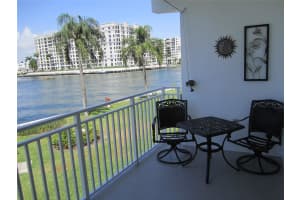 1111 E Riverside Dr 202, Pompano Beach, FL 33062 Sold 07/31/25