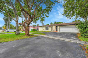 3631 NW 115th Ter, Sunrise, FL 33323 Sold 05/23/25