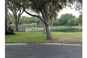 6410 NW 98th Ln, Parkland, FL 33076 Sold 05/29/25