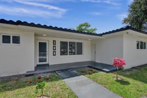 800 NW 153rd St, Miami, FL 33169 Sold 06/09/25