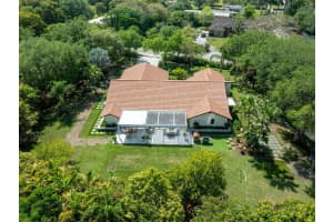 17451 SW 46th St, Southwest Ranches, FL 33331 Sold 10/14/25