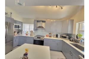 614 Trafalgar Ct, Dania Beach, FL 33004 Sold 08/15/25