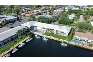 2301 NE 36th St 202, Lighthouse Point, FL 33064 - MLS#F10495824
