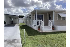 8550 Sw 22nd St, Davie