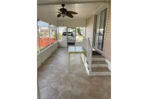 8550 SW 22nd St, Davie, FL 33324 - MLS#F10495922