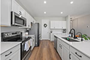 7482 NW Deysbrook Ln, Port Saint Lucie, FL 34987 Sold 09/25/25