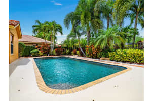 1085 Fairfax Ln, Weston, FL 33326 Sold 04/30/25