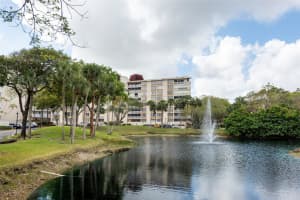 6921 Environ Blvd 6T, Lauderhill, FL 33319 Sold 05/15/25