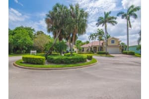 2975 Piedmont Pl, Vero Beach, FL 32968 Sold 08/21/25