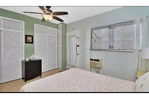 900 SW 10th Ter 10s, Hallandale Beach, FL 33009 Sold 06/09/25