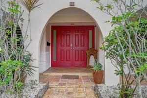 560 SW 62nd Ave, Plantation, FL 33317 Sold 06/04/25