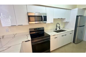 4039 Coral Springs Dr 10, Coral Springs, FL 33065 Sold 05/14/25