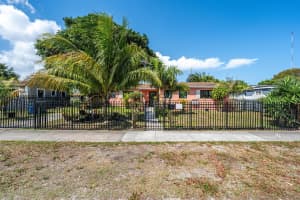 1021 NW 195 ST, Miami, FL 33169 Sold 06/30/25