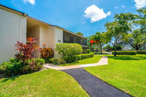 111 Deer Creek Blvd 107, Deerfield Beach, FL 33442 Sold 06/09/25