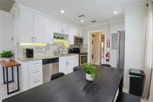 1614 Plunkett St, Hollywood, FL 33020 Sold 10/07/25