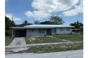 838 Fairway Dr, Plantation, FL 33317 Sold 08/28/25