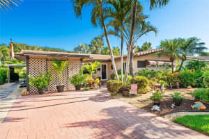 2021 NE 27th St, Lighthouse Point, FL 33064 Sold 12/08/25