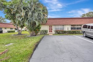 1996 Ne 33rd St 4, Lighthouse Point