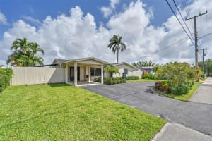 1717 NW 39 St, Oakland Park, FL 33309 Sold 05/20/25