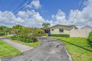 1717 NW 39 St, Oakland Park, FL 33309 Sold 05/20/25