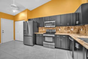 7280 Summer Tree Dr B, Boynton Beach, FL 33437 Sold 07/30/25