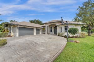 13711 SW 18th Ct, Davie, FL 33325 Sold 07/02/25