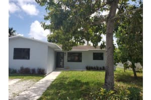 440 NE 174th St, North Miami Beach, FL 33162 Sold 12/03/25