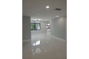 440 NE 174th St, North Miami Beach, FL 33162 Sold 12/03/25